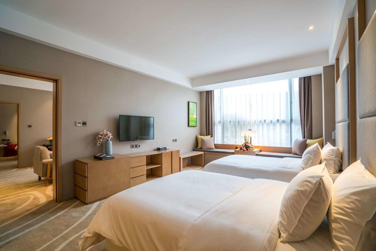 Ramada Encore Jintang Чэнду Экстерьер фото